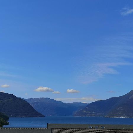 Kinsarvik Hostel Exterior photo
